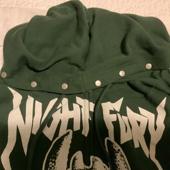 How To Train Your Dragon Night Fury Hoodie - Picture 7 of 8